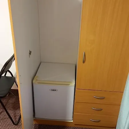 Mahala - Free Garage Pensjonat