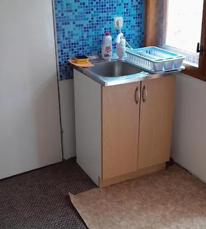 Mahala - Free Garage Pensjonat