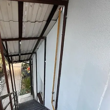 Pensjonat Mahala - Free Garage