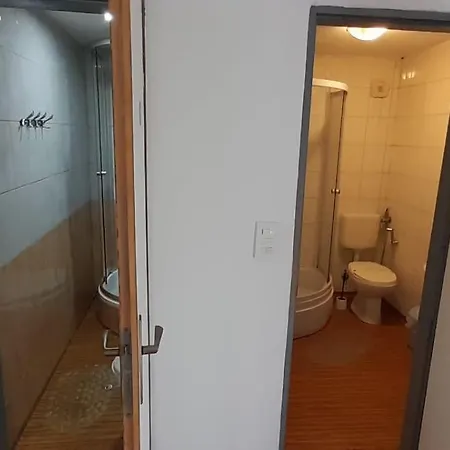 Mahala - Free Garage 3* Sarajewo