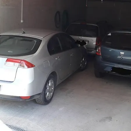 Mahala - Free Garage 4*