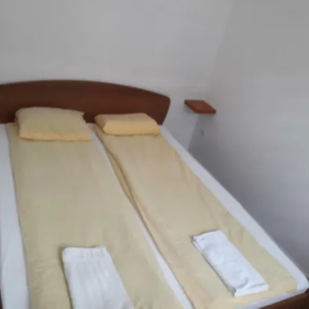 Mahala - Free Garage Pensjonat