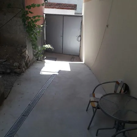 Mahala - Free Garage 4*