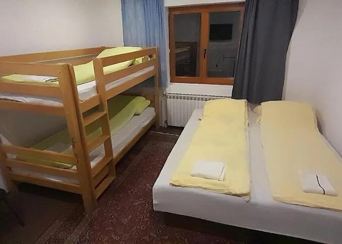 Mahala - Free Garage 3* Saraybosna