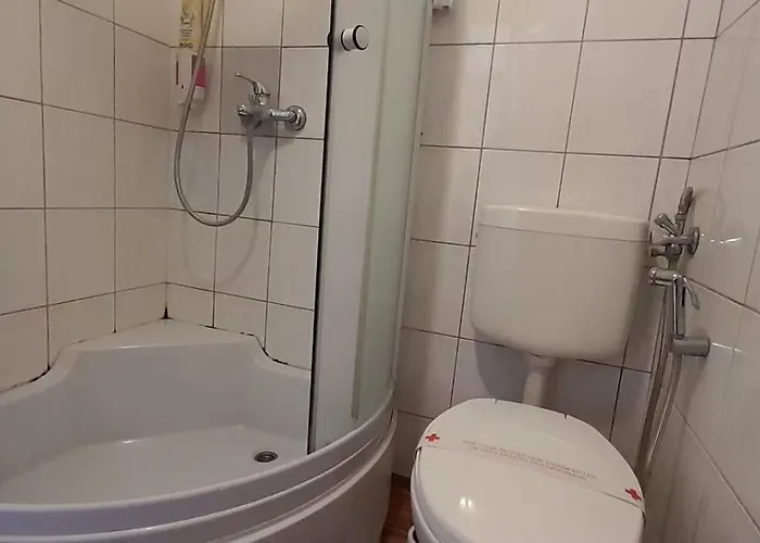 Konukevi Mahala - Free Garage Saraybosna