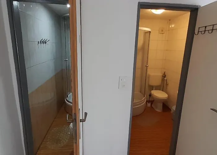 Mahala - Free Garage 3* Saraybosna