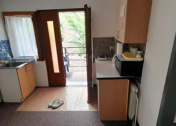 Mahala - Free Garage 3* Saraybosna