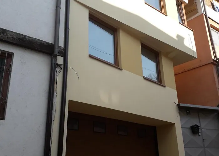 Mahala - Free Garage Konukevi